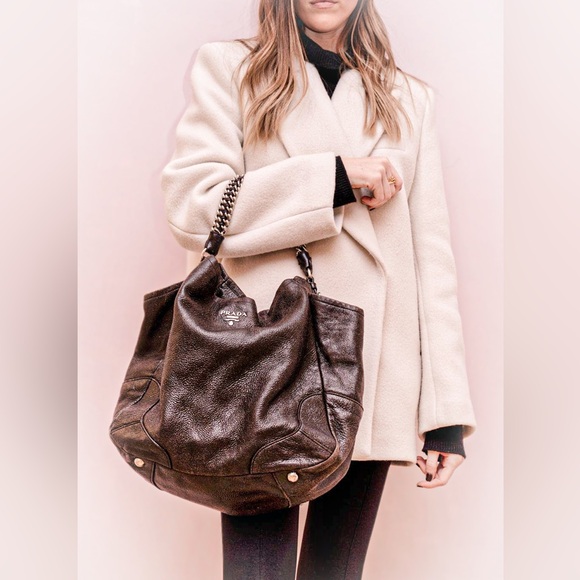 👜 Vintage PRADA Cervo Lux Hobo Chain Bag - Burgundy Craquelle - Picture 16 of 16